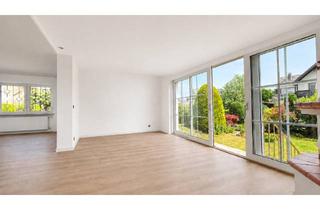 Haus kaufen in Erlenweg, 53842 Troisdorf, Erstbezug nach Modernisierung! Attraktives Stadthaus in Troisdorf-Spich mit Traumgarten & Kamin.
