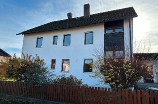 Einfamilienhaus kaufen in 93176 Beratzhausen, Beratzhausen - Einfamilienhaus mit separater Wohnung im 1. OG