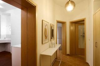 Wohnung kaufen in 06110 Halle, Wohnung mit Terrasse zum grünen Innenhof