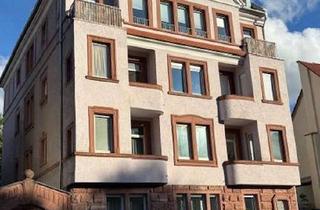 Wohnung kaufen in Löherstrasse 11a, 63739 Aschaffenburg, Exklusive, helle 2 1/2 Zimmer-Dachgeschosswohnung Stadtmitte Aschaffenburg mit Balkon - Nähe Main
