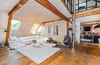 Wohnung kaufen in 61381 Friedrichsdorf, Historisches Fachwerk trifft Design – exklusive Maisonette im Herzen Friedrichsdorfs
