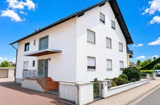 Wohnung kaufen in 64832 Babenhausen, Großzügige 4-Zimmer-Wohnung mit Balkon, Kamin, Einbauküche, Garage & Stellplatzim Dreifamilienhaus