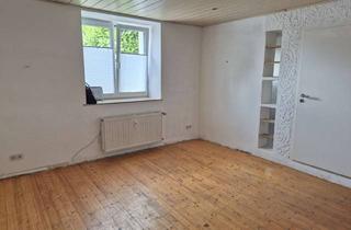 Wohnung kaufen in Schleidener Str. 58/60, 52076 Walheim, AC-Walheim | 2-Zimmer-Wohnung mit Stellplatz und Garten in denkmalgeschütztem Mehrfamilienhaus