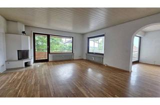 Wohnung kaufen in 79595 Rümmingen, Barrierefreie große 4-Zimmer Wohnung mit Wintergarten, Balkon, Garage u. Stellplätzen in Rümmingen