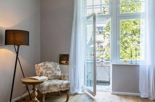 Wohnung kaufen in Mendelstraße, 13187 Pankow, Stilvoll Wohnen im Altbau: mit Balkon, Erker & Parkett