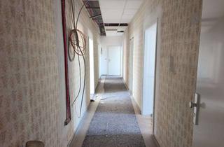 Wohnung mieten in Große Str. 103, 14913 Jüterbog, Sehr viel Platz: 6 Zimmer + Wohnküche