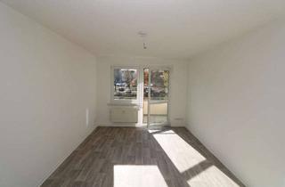 Wohnung mieten in Franz-Kögler-Ring 24, 09599 Freiberg, Wohlfühlgarantie...neu sanierte 3-RW mit Wanne und Balkon