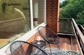 Wohnung mieten in Wittenbergener Weg 1b, 22559 Rissen, Möblierte 2-Zimmer-Wohnung mit Balkon - frisch saniert!