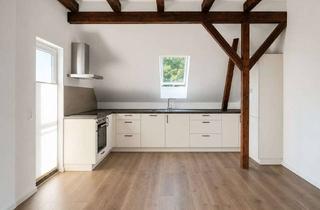 Wohnung mieten in Hasenbürener Deich 15, 28197 Seehausen, Sanierte 3-Zimmer-DG-Whg mit Garten, EBK & Fußbodenheizung