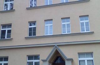 Wohnung mieten in Straßberger Strasse 90, 08527 Neundorf, Wohnen, wie Sie es lieben - mit Balkon und zentrumsnah in ruhiger bevorzugten Wohnlage