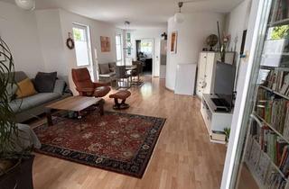 Wohnung mieten in 70599 Plieningen, Helle 3-Zimmer-Wohnung im EG mit Terrasse und Hobbyäumen Studenten/WG-geeignet