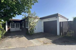 Haus kaufen in Marienhöhe 113, 25451 Quickborn, Bungalow mit 6 Zimmern in Quickborn