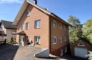 Einfamilienhaus kaufen in 53773 Hennef, Großzügiges Einfamilienhaus mit Einliegerwohnung und Potenzial für mehrere Wohneinheiten