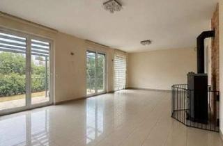 Einfamilienhaus kaufen in 63512 Hainburg, Ihr neues Zuhause: Neuwertiges Einfamilienhaus mit Garten und Garage