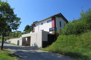 Einfamilienhaus kaufen in 94234 Viechtach, Einfamilienhaus mit versetztem Pultdach in absolut ruhiger und sonniger Stadtrandlage von Viechtach
