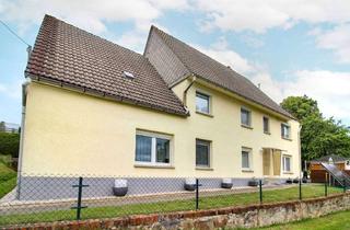 Haus kaufen in 09306 Wechselburg, 1 Haus + 2 Wohnungen + ruhige Lage + gepflegter Zustand