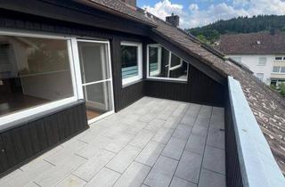 Wohnung kaufen in 97877 Wertheim, Kompaktes Wohnen mit Balkon: Attraktive 1,5-Zimmer-Dachgeschosswohnung