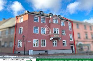 Anlageobjekt in 95632 Wunsiedel, Großzügige Wohneinheiten im zentralen MFH