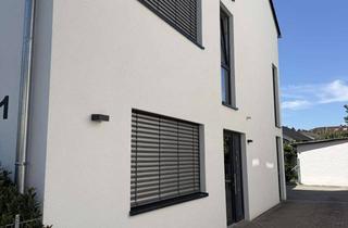 Wohnung mieten in 75203 Königsbach-Stein, Neuwertige 4-Zimmer-Wohnung mit Balkon und Doppelgaragenstellplatz