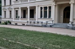 Wohnung mieten in Potsdamer Chaussee 11, 14974 Ludwigsfelde, Schloss Siethen – Exklusive Wohnung mit großem Balkon