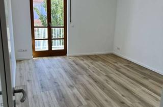 Wohnung mieten in 85399 Hallbergmoos, Erstbezug nach Renovierung: Moderne 2-Zimmer-Wohnung mit Süd-West-Balkon & Garage in Hallbergmoos