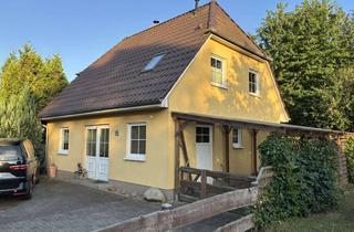Einfamilienhaus kaufen in Brieselanger Str., 14656 Brieselang, Einfamilienhaus + massiv gemauerte Garage mit Nebenraum