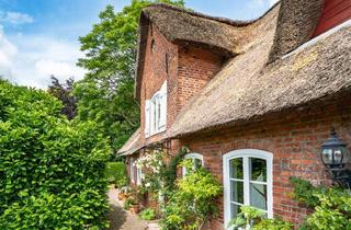 Haus kaufen in 25899 Niebüll, Wohnen unter Reet - zeitlose Eleganz mit nordischem Charme