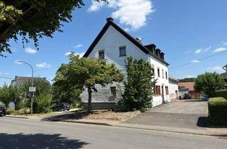 Mehrfamilienhaus kaufen in 54597 Duppach, **Historisches Mehrfamilienhaus mit Nebengebäuden und Entwicklungspotenzial**