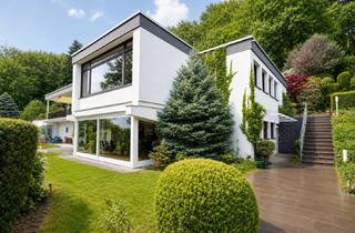 Villa kaufen in 51503 Rösrath, Exklusive Villa in traumhafter Waldlage