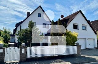 Haus kaufen in 91096 Möhrendorf, Großzügiges ZFH mit Pool und 3 Garagen...Ein Zuhause mit viel Platz und Lebensqualität in Möhrendorf
