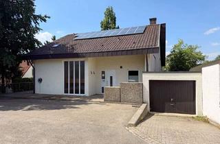 Einfamilienhaus kaufen in 73614 Schorndorf, Großzügiges Einfamilienhaus mit zwei vermieteten Einliegerwohnungen