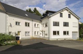 Haus kaufen in 56479 Oberrod, Investieren, gestalten, nutzen: 5-Parteien MFH mit Wertsteigerungspotenzial zur flexiblen Nutzung