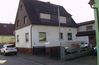 Haus kaufen in 76287 Rheinstetten, älteres aber großzügiges Haus zu verkaufen - Optimal für Selbständige
