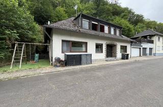 Einfamilienhaus kaufen in 56745 Volkesfeld, Modern wohnen in Volkesfeld – Familienhaus mit Sauna, Garten und Doppelgarage