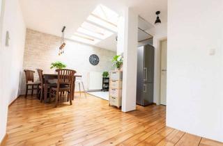 Wohnung kaufen in 25337 Elmshorn, 2 Zimmer. Galerie. Balkon. Charmante Eigentumswohnung in Elmshorn