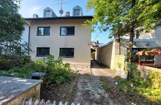 Doppelhaushälfte kaufen in 85622 Feldkirchen, Feldkirchen - Teilsanierte geräumige Doppelhaushälfte zu verkaufen