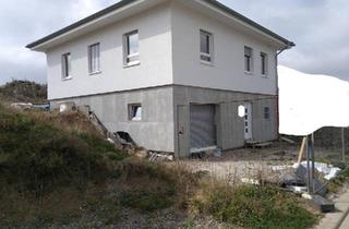 Haus kaufen in 53940 Hellenthal, Hellenthal - XS Bungalow, unterkellert mit innovativer Heiz- u. Belüftungstech