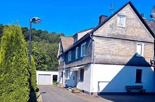 Mehrfamilienhaus kaufen in 59955 Winterberg, Winterberg - Historisches Fachwerkhaus mit drei Eigentumswohnungen
