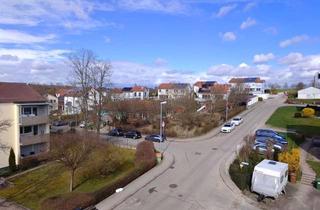 Wohnung kaufen in 75365 Calw, 60 m² große 2-Zimmer-Dachgeschosswohnung mit Balkon, Keller und guter Anbindung in Calw-Heumaden