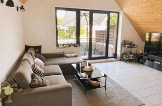 Wohnung kaufen in 40668 Meerbusch, Kapitalanlage oder spätere Eigennutzung in Lank: Vermietete 4-Zimmer-Dachgeschosswohnung mit Balkon.