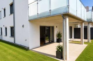 Wohnung kaufen in 85049 Ingolstadt, Neuwertige 3-Zimmer-Gartenwohnung mit zwei Terrassenzugängen, Einbauküche und zwei Stellplätzen
