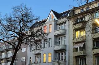 Wohnung kaufen in Thorwaldstrasse, 12157 Steglitz, Sanierte freie 1-Zimmer-Wohnung mit Gartenanteil Innenhoflage
