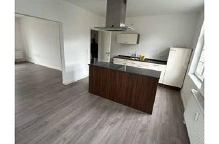 Wohnung mieten in Goetheplatz, 23923 Schönberg, Moderne 4-Zimmer-Wohnung mit Balkon und offener Küche in Schönberg