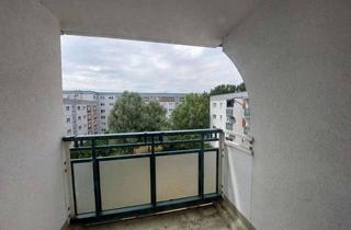 Sozialwohnungen mieten in Gohliser Straße 36, 12627 Hellersdorf, Renovierungsbedürfte 3 Zimmer WBS 160/180/220 Wohnung in Hönow