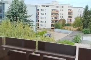 Wohnung mieten in Ottersdorfer Str. 20, 76437 Rastatt, 2 Zimmer, Küche, Bad, Diele und Balkon zu vermieten (Etage 3, Links)
