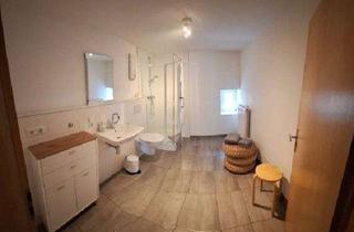 Wohnung mieten in 2.Og Links, Marktplatz 12, 55566 Bad Sobernheim, Attraktive 2-Zimmer Wohnung, frisch saniert, in Bad Sobernheim