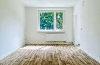 Wohnung mieten in Weißiger Hang 5b, 01705 Freital, Schluss mit Hotel Mama - Deine Wohnung wartet!