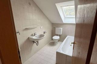 Wohnung mieten in Moosstraße 19, 84032 Altdorf, Stilvolle, gepflegte 2-Raum-Dachgeschosswohnung in Altdorf