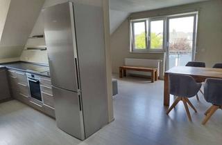 Wohnung mieten in Heimatring, 64850 Schaafheim, Helle, frisch renovierte 2-Zimmer-Dachgeschosswohnung mit Balkon und Stellplatz