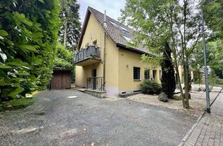 Wohnung mieten in 41462 Neuss, Großzügige Erdgeschosswohnung mit vielseitigem Untergeschoss und geschütztem Gartenbereich
